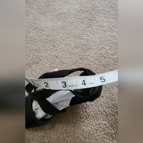 Cathy Jean Black Wedge Sandals - Picture 10 of 10